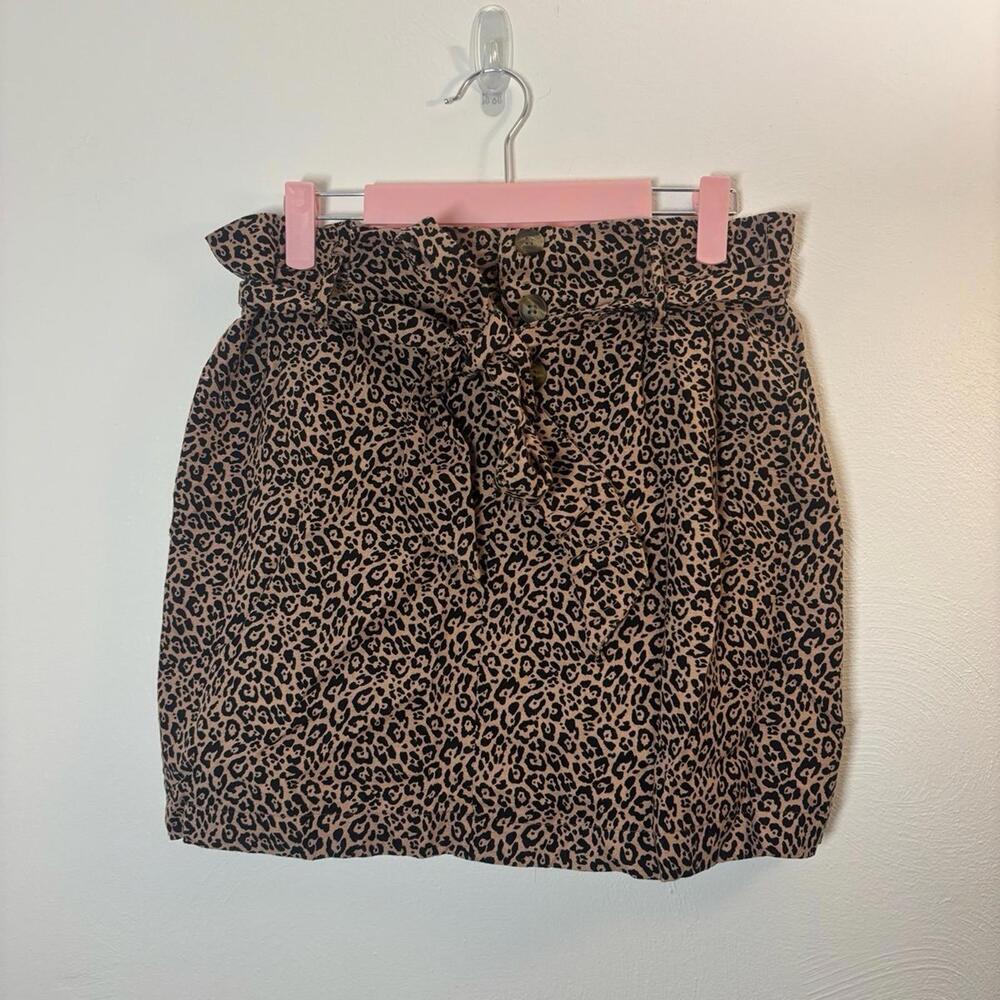 American Eagle Leopard Mini Skirt Size Medium
